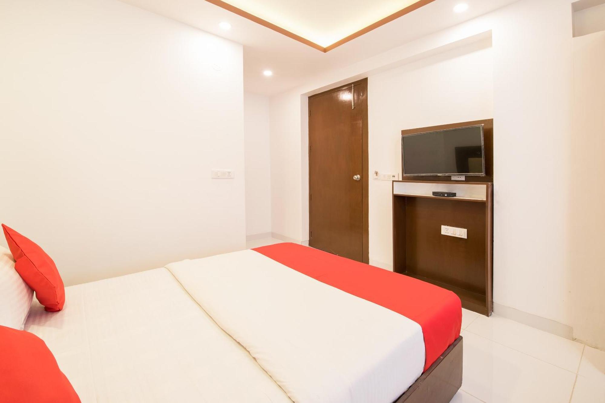 Hotel O Melfort New Delhi Exterior photo