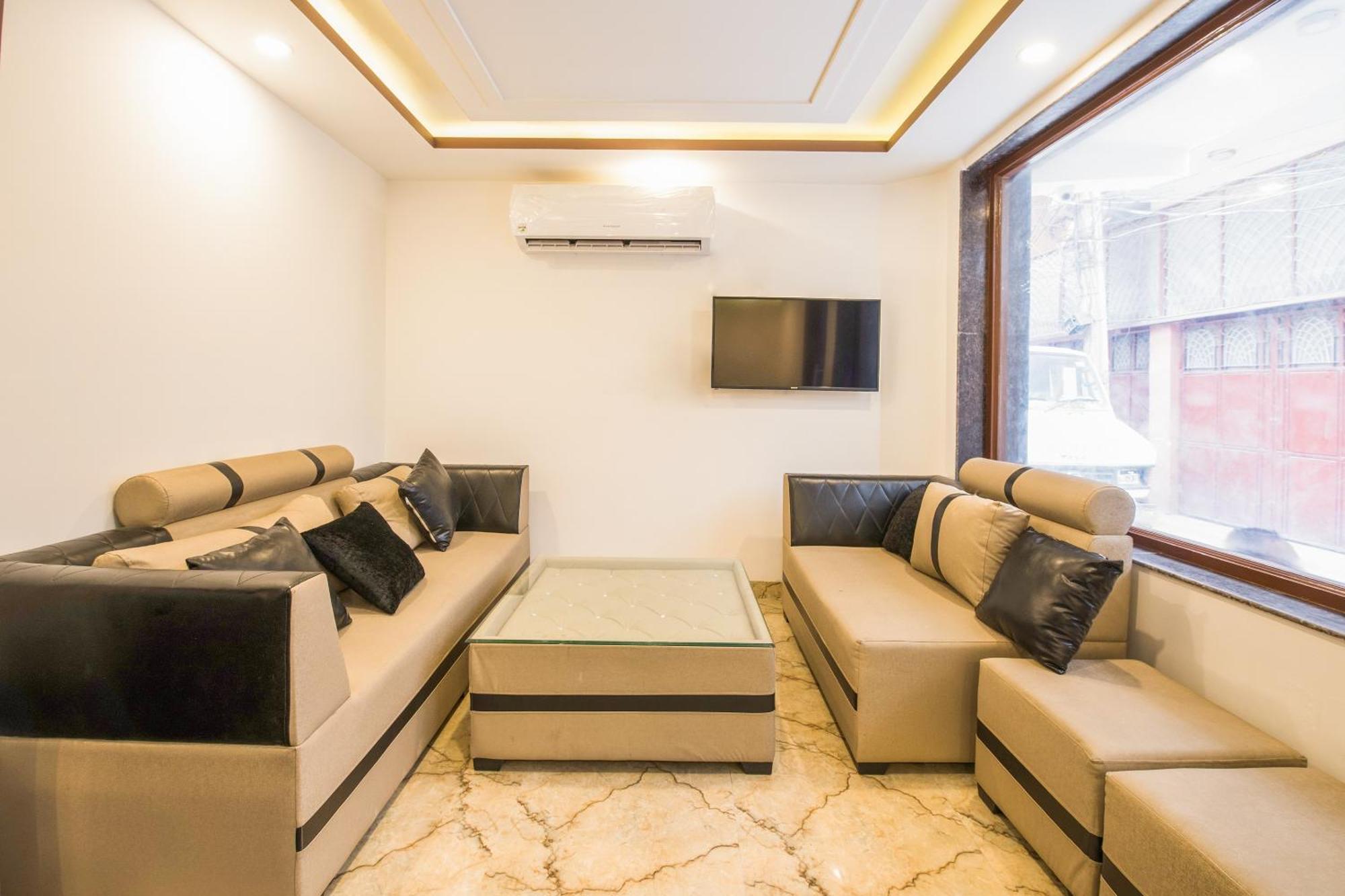 Hotel O Melfort New Delhi Exterior photo