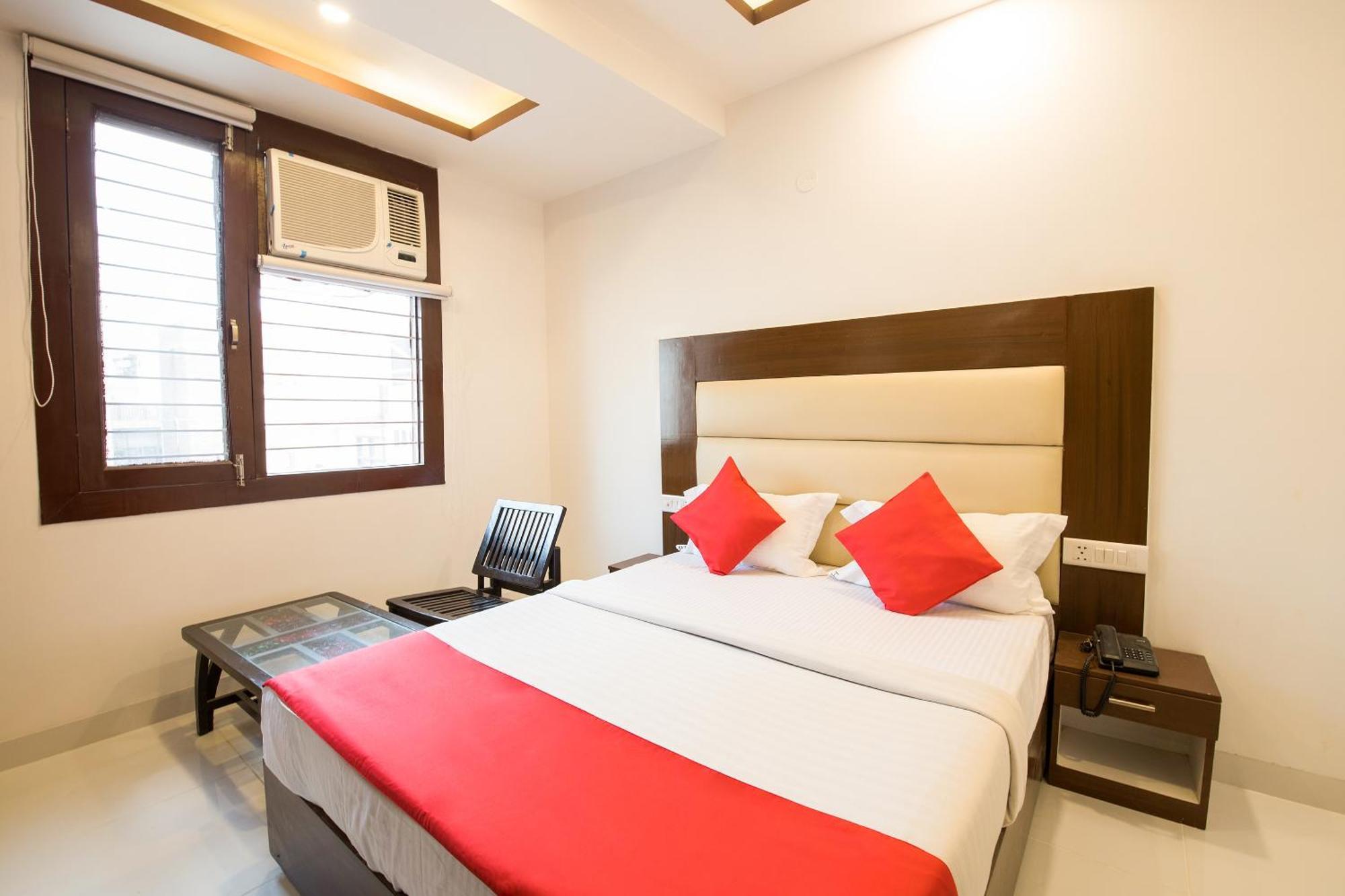 Hotel O Melfort New Delhi Exterior photo